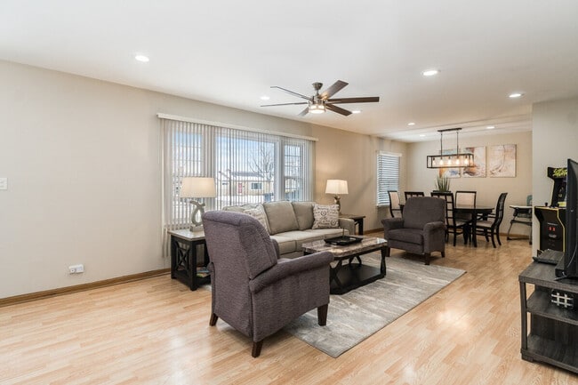 Photo - 12 E Berkley Ln Unit SI ID1285065P