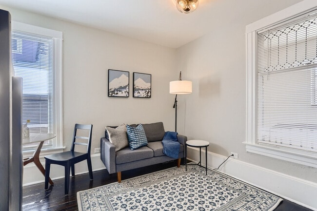 Photo - 1240 York St Unit SI ID1026264P