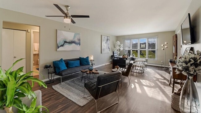 Photo - The Clarendon Apartment Homes