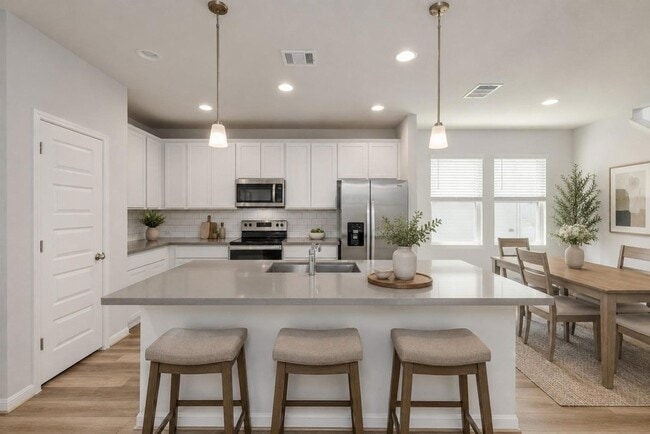 Photo - 301 Elm Br Trl