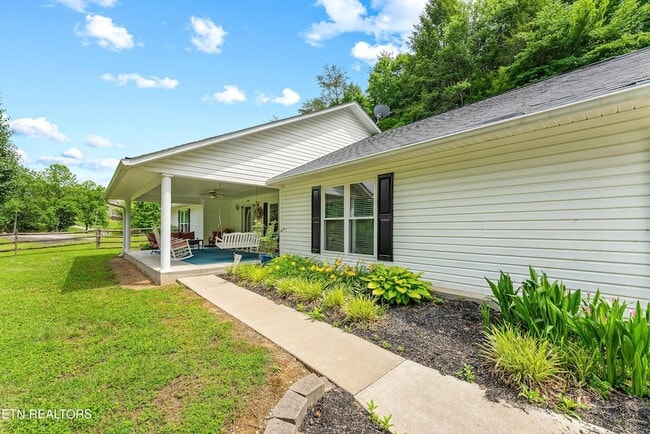 Photo - 519 Country Oaks Dr