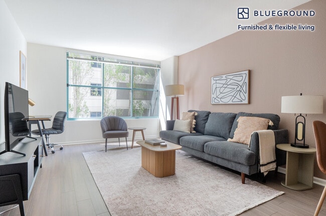 Building Photo - 2 Townsend St Unit FL3-ID1405