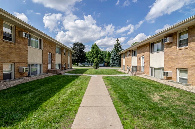 Photo - 36th Ave Apartments