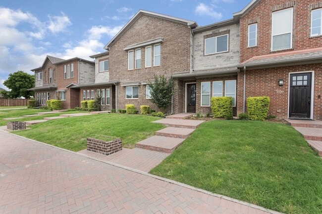 Photo - 5871 Rivendell Dr