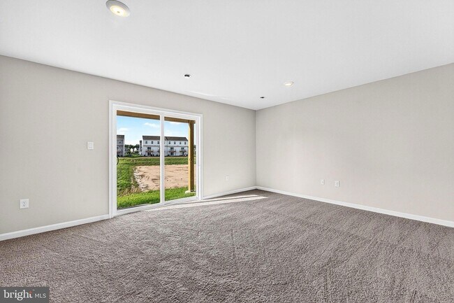 Photo - 120 Essex Dr