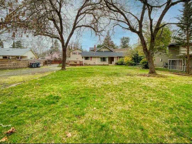 Photo - 1428 Crown Ave Unit ID1337823P