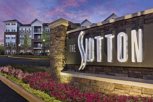Spacious One- to Two-Bedroom Apartments in Woodbridge, VA - The Sutton Apartments