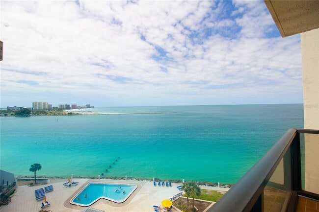 Building Photo - 440 S Gulfview Blvd Unit 1002