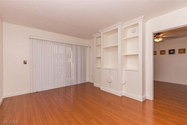Photo - 8070 W Russell Rd Unit 1051