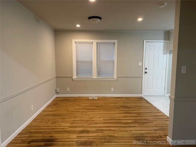 Photo - 5308 S Madison Ave