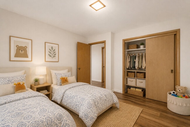 Bedroom - 2349 Beverly Pl