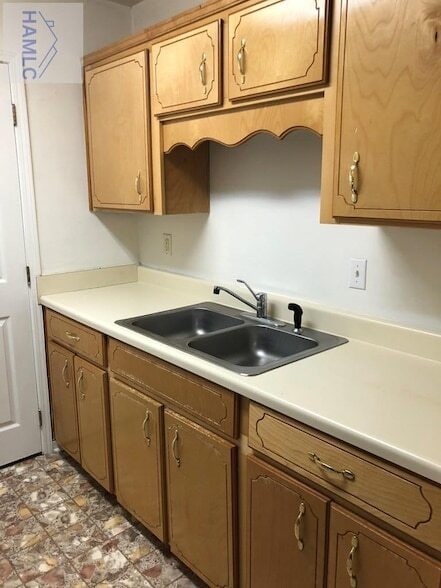 Photo - 134 Rolland St