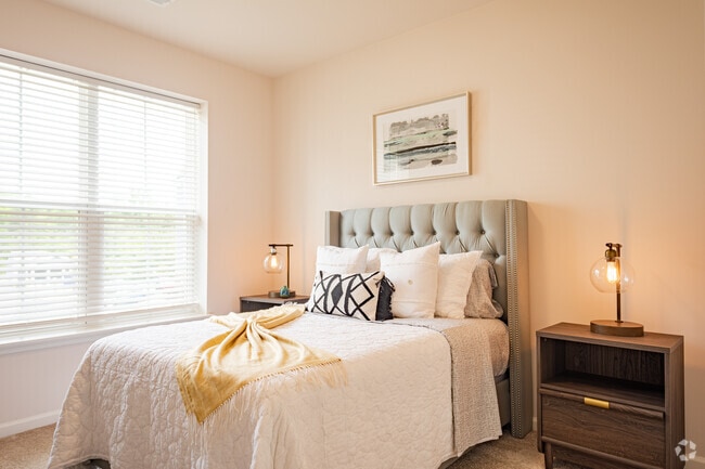 Wabash- 2BR, 2BA - Crossroads Station Apartments