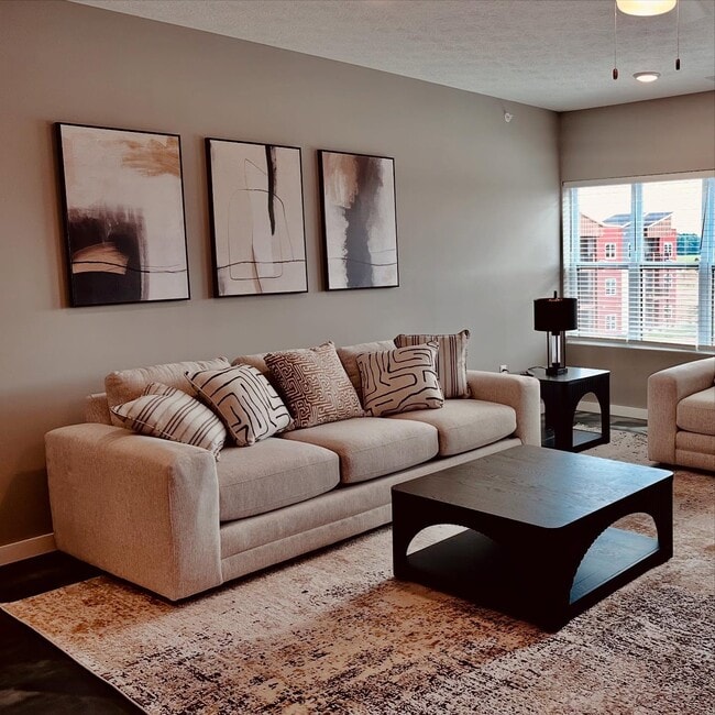 Building Photo - 255 at Union Station