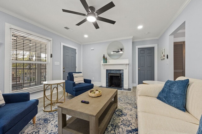 Photo - 905 Beecher St SW Unit SI ID1609604P