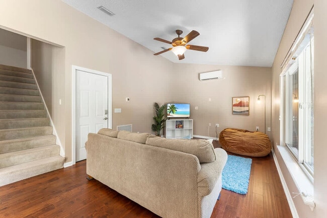 Photo - 15652 Coastal Ln Unit SI ID1578532P