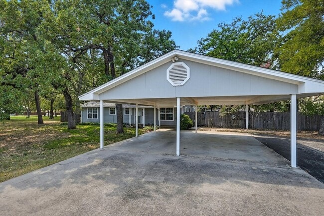 Photo - 5702 Teasley Ln