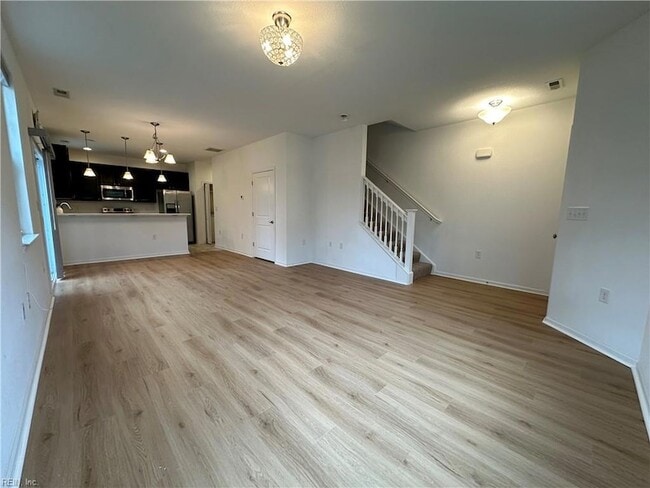 Photo - 2802 Rowling Wy