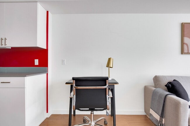 Photo - 330 3rd Ave W Unit FL7-ID3326A