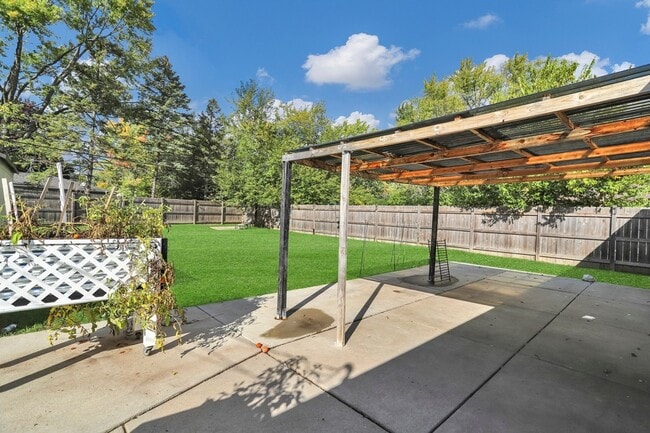 Photo - 904 Woodland Dr