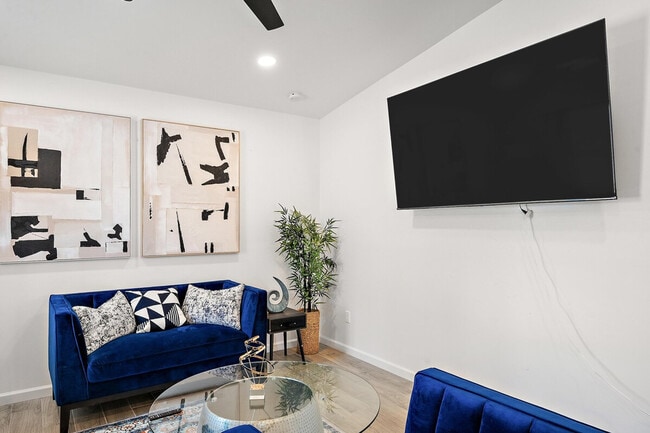 Photo - 5233 N 23rd Ave Unit ID1244304P