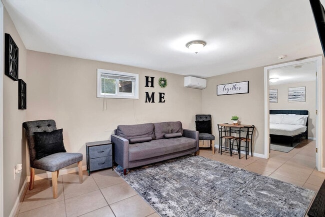 Photo - 408 Martin St Unit ID1234450P