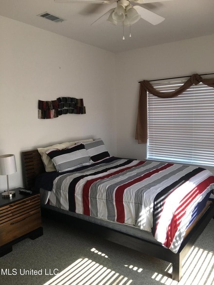 Photo - 153 Markham Dr