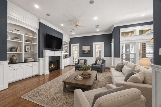 Photo - 619 Rutland St