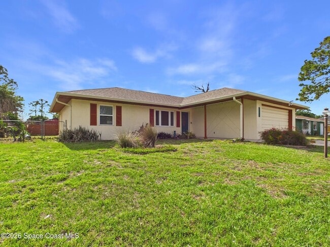 Photo - 520 Jupiter Blvd NW