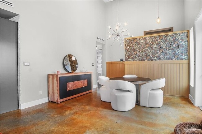 Photo - 1824 Harvard Ave