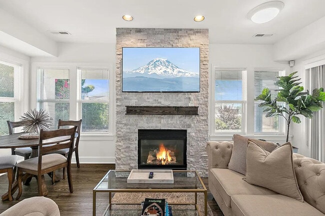 Photo - 2615 N Starr St Unit ID1296631P