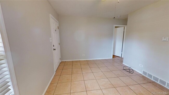 Photo - 810 Lowell Blvd