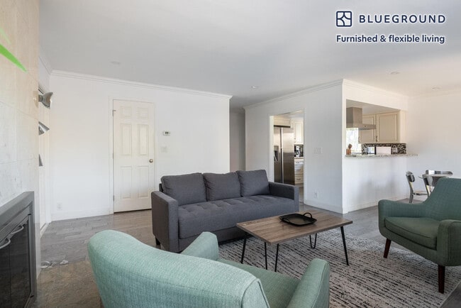 Photo - 328 Bryant St