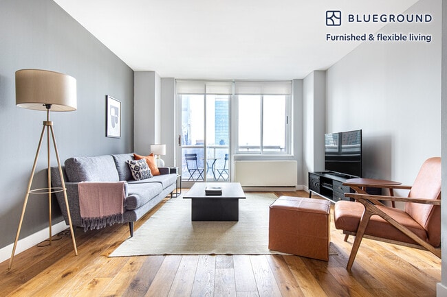 Building Photo - 560 W 43rd St Unit FL31-ID482