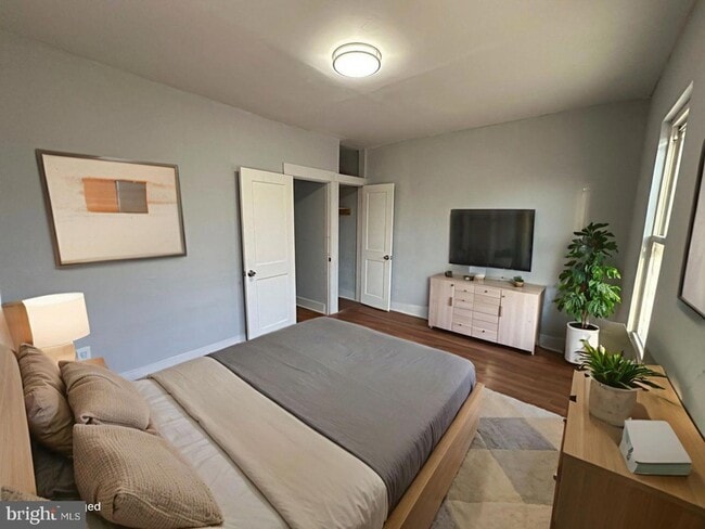 Photo - 1922 Ruan St