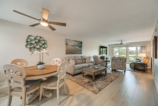 Building Photo - 2324 Hidden Lake Dr Unit SI FL1-ID1609813P
