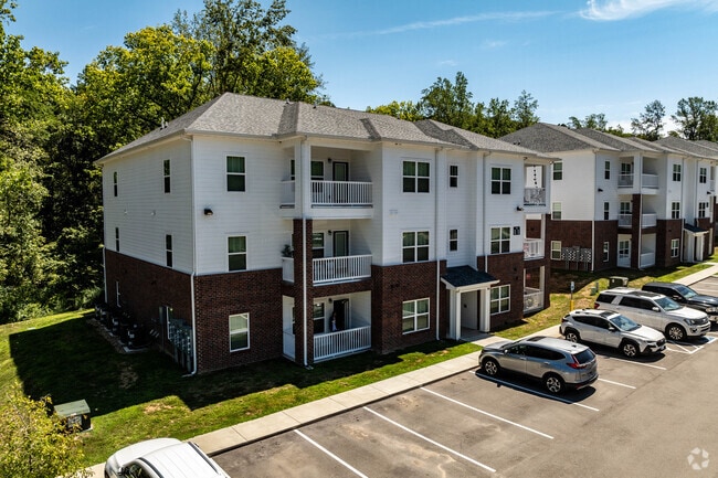 Building Photo - East Forest Park