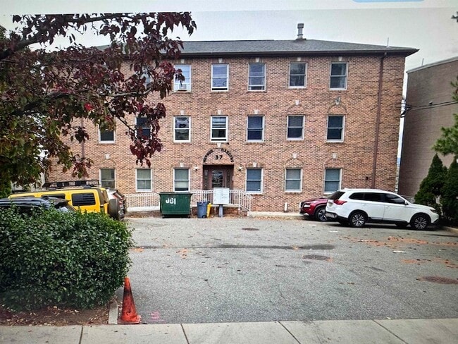 Building Photo - 37 Bergen Blvd