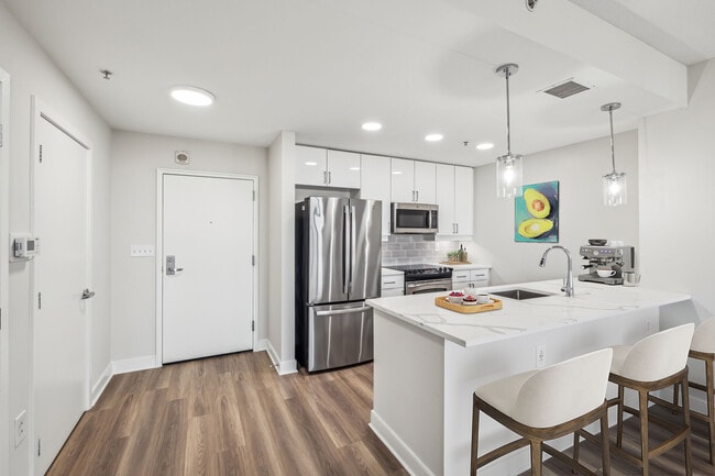 Photo - Senate Square