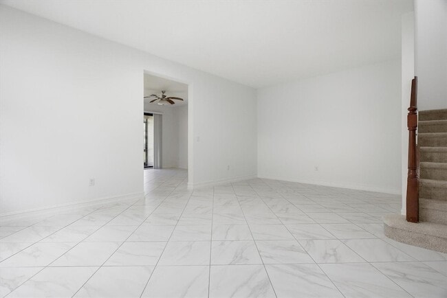 Photo - 13023 Riverwalk Cir S