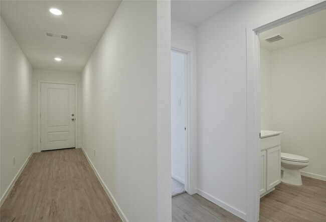 Photo - 13746 Kit Run