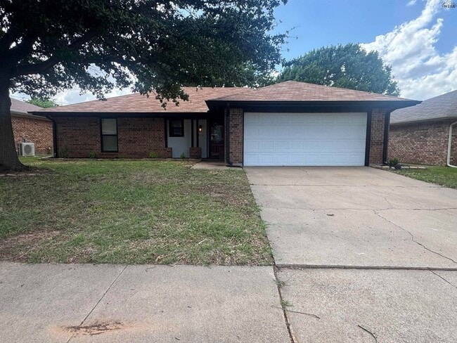 Photo - 2113 Selma Dr