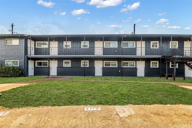 Photo - 4706 Yellowstone Blvd Unit 25