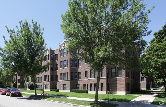 1101 - 1123 E Hyde Park Blvd - 1101 E. Hyde Park Boulevard