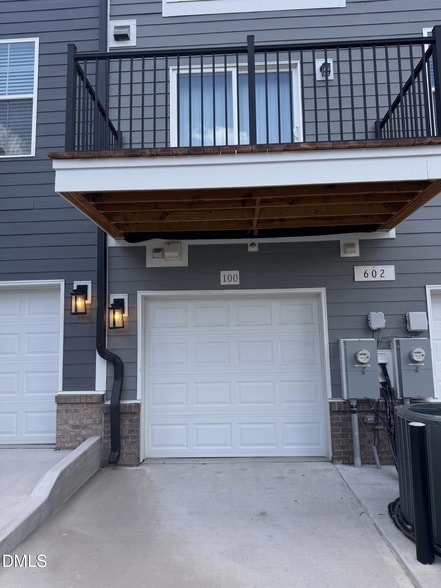 Photo - 602 Market Grove Drive
