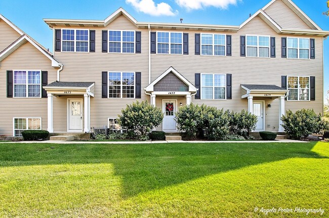 Building Photo - 1477 Sedgewood Ct