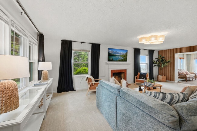 Photo - 5855 Shore Dr Unit SI ID1593912P
