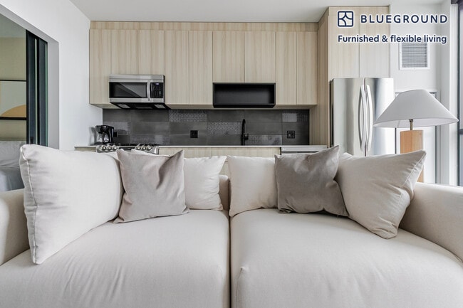 Photo - 1400 W Randolph St Unit SI FL10-ID1353