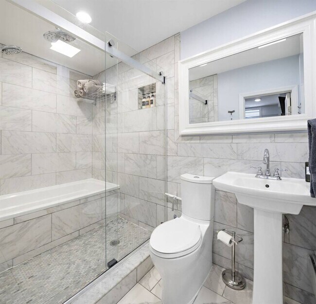 Photo - 137 W 15th St Unit SI ID1511045P