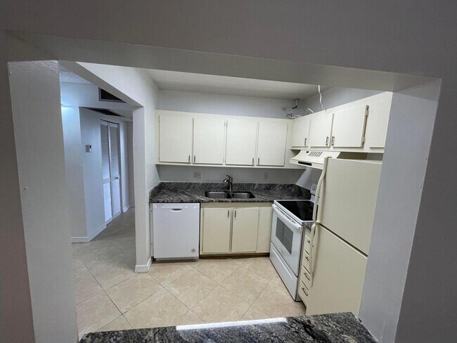 Photo - 2100 Springdale Blvd Unit 209